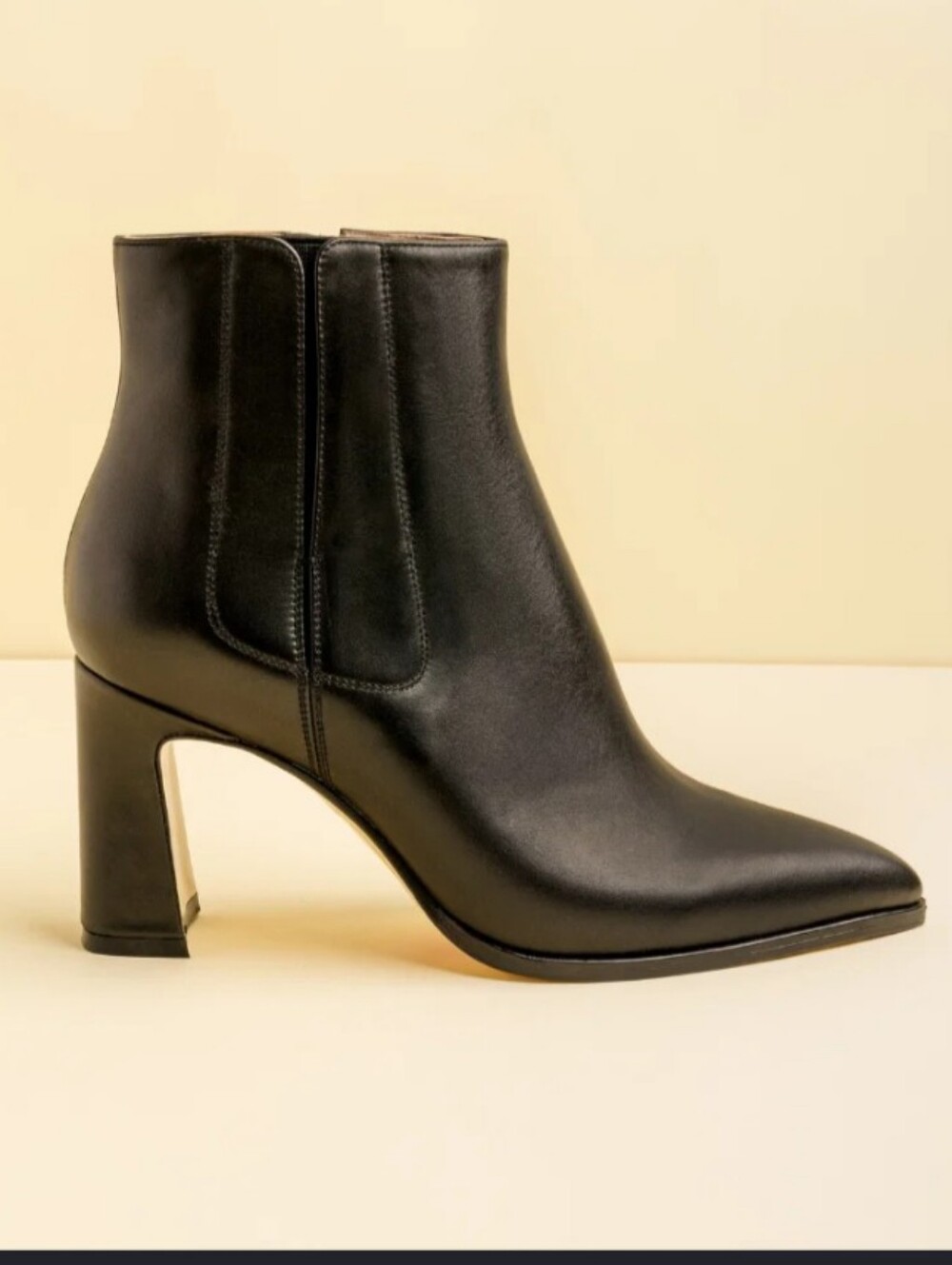 Ally Square Heel Pointed Toe Leather Boots Size 9